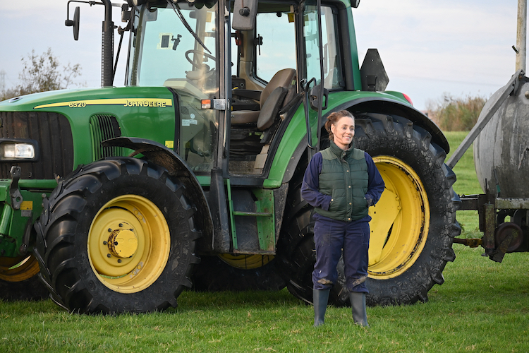 tryater under wetter